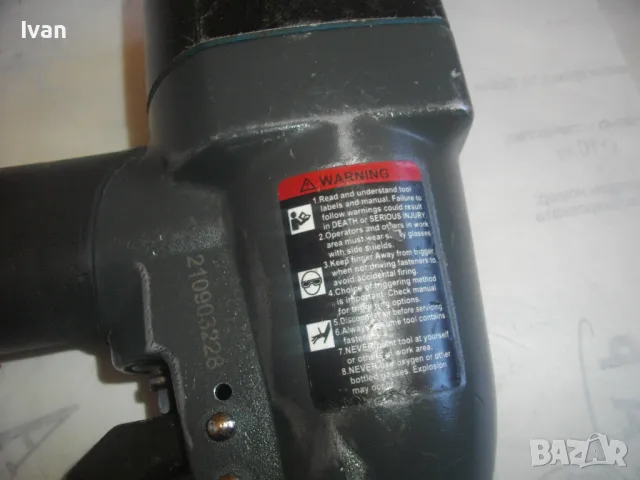 Немски Профи Пневматичен Дърводелски ТАКЕР за скоби 9-40мм REVOTOOL K9040F K90 Голям Масивен Отличен, снимка 14 - Други инструменти - 47518770