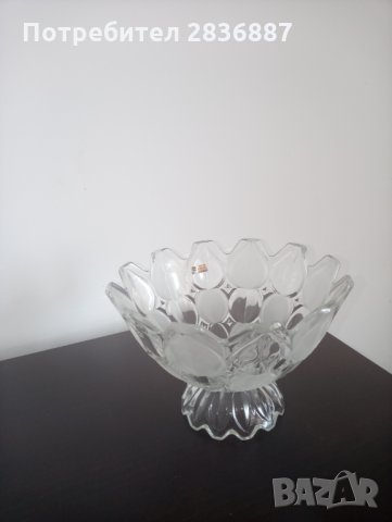 Красива кристална фруктиера/купа/ Бохемия, снимка 4 - Чинии - 31685831