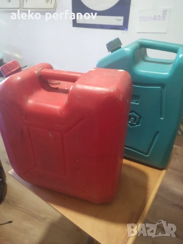Туби за бензин, ретро, 20 л 5л, снимка 3 - Друго търговско оборудване - 51778533