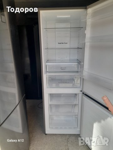 Хладилник с фризер Koenic KFK45412 No frost, снимка 2 - Хладилници - 44517480