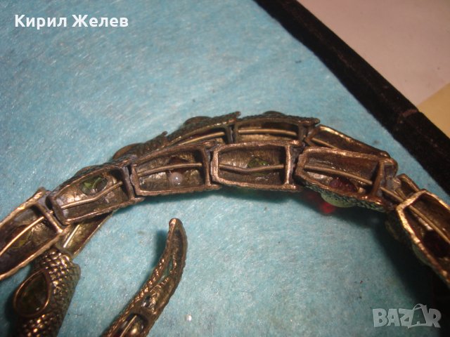 ЗМИЕВИДНО БРОНЗОВО КОЛИЕ с ФАСЕТИРАНИ ЦВЕТНИ КРИСТАЛИ КАМЪНИ НЕО-ГОТИК ВИНТИДЖ БИЖУ ОГЪРЛИЦА 27110, снимка 15 - Колиета, медальони, синджири - 35100762