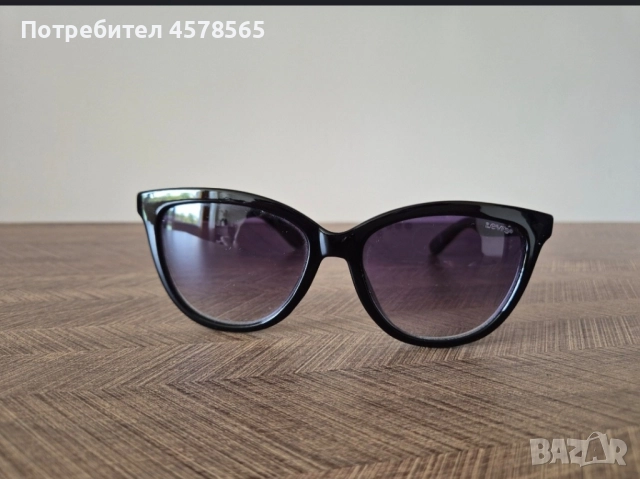 Слънчеви очила Levis