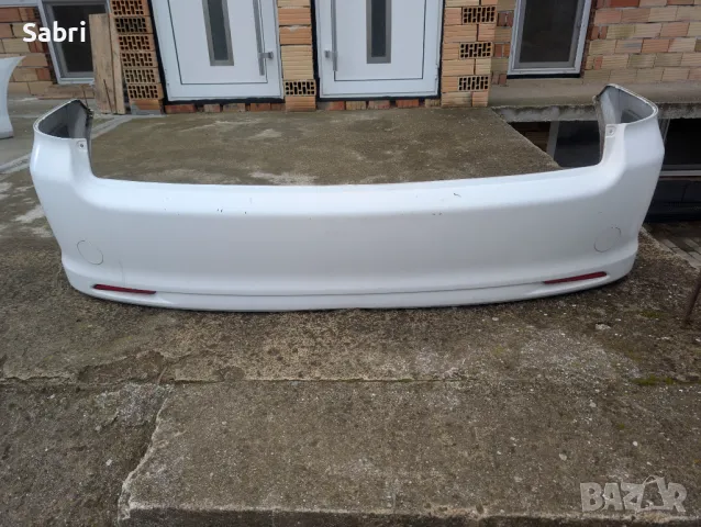 Задна броня Toyota avensis Verso 2004.г