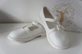 НОВИ бели официални обувки 34/35номер, 21.6см стелка., снимка 2