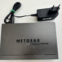 Гигабитов суич NetGear ProSAFE FVS318G, снимка 1 - Суичове - 42731418