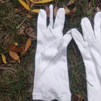 Продавам бели ръкавици пардани, снимка 3 - Други ценни предмети - 38309644