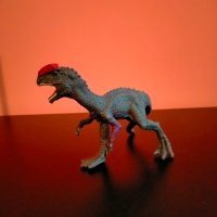 Колекционерска фигурка Schleich Dinosaurs Dilophosaurus McDonalds 2020, снимка 6 - Колекции - 37969945
