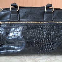 Дамска чанта от еко кожа, снимка 2 - Чанти - 42699518