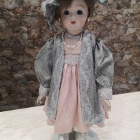 Прекрасна стара кукла порцелан , снимка 1 - Колекции - 40850470