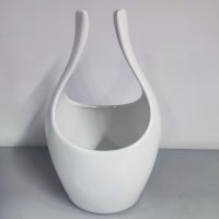 Порцеланова ваза , снимка 1 - Вази - 44352722