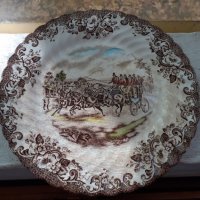 Стар порцелан колекционерска чиния JOHNSON BROS, снимка 1 - Антикварни и старинни предмети - 38439842
