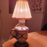 Порцеланова настолна лампа., снимка 4 - Настолни лампи - 44499515