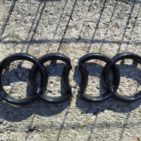 емблема Audi черна счупена, снимка 1 - Аксесоари и консумативи - 36538719