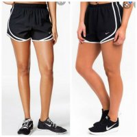 Nike къси шорти С - М р., снимка 2 - Къси панталони и бермуди - 29379746