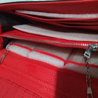Естествена кожа на HERMES - малка дамска чанта в черно и червено, снимка 9 - Чанти - 35408651