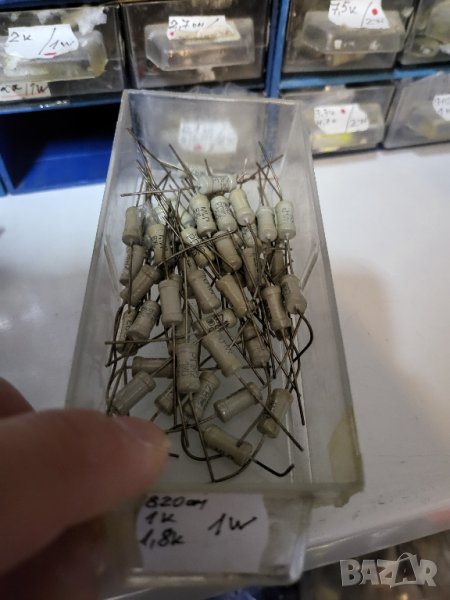 Български резистор, съпротивление  - 1,8 килоома  1 ват, снимка 1