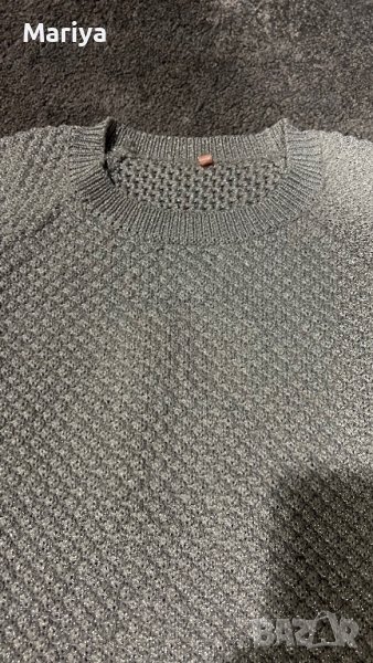 Пуловери с блестящи частици, снимка 1