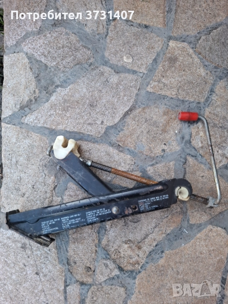 Оригинален крик за кола Audi VW Skoda, снимка 1