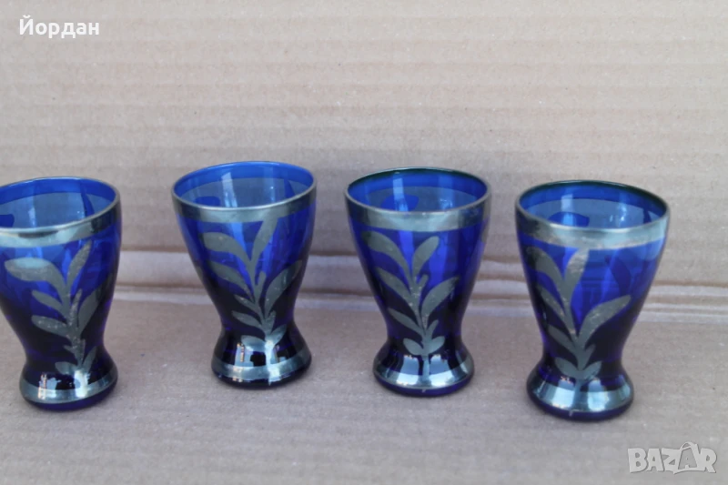 Стъклени чаши със сребърна украса, снимка 1