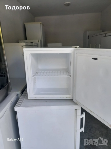 Мини фризер Amica, FZ041.3 , снимка 1