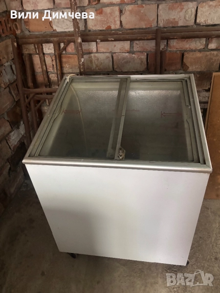 Хладилна витрина, снимка 1