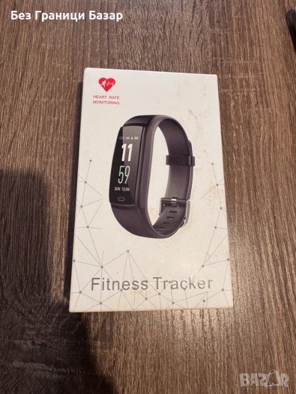 Смарт фитнес гривна Y9 Black с пулсомер, Bluetooth и цветен дисплей за Android и iOS, снимка 1