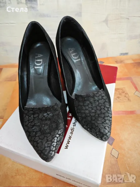 Обувки Adi естествен велур 39, снимка 1