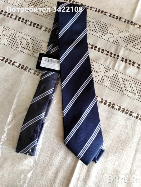 Копринена вратовръзка с тройно райе в морско и небесно синьо на модния бранд Charles TYRWHITT, снимка 1