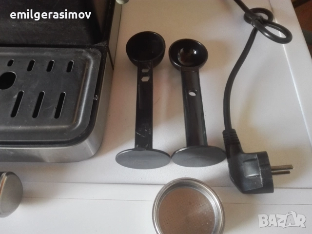 Кафемашина SOLAC и лъжици за кафе. , снимка 3 - Прибори за хранене, готвене и сервиране - 39578876