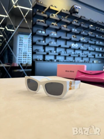 очила с черен калъф и ув защита celine dior miu miu, снимка 18 - Слънчеви и диоптрични очила - 50765953