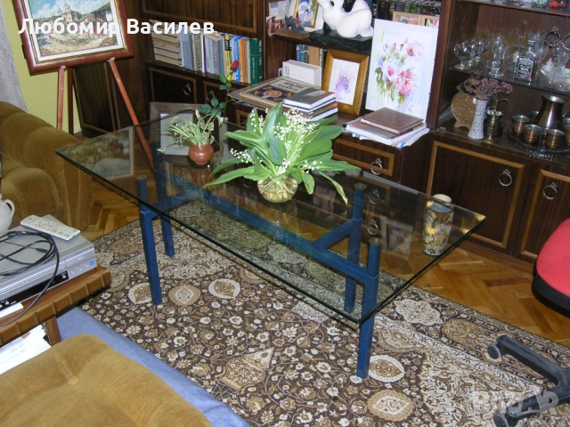 маса със стъклен плот 140/65/55
