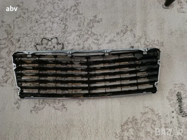 Решетка Мерцедес В202 Mercedes W202 , снимка 4 - Части - 56360236