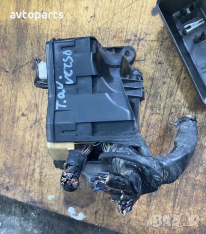 Toyota avensis verso 2.0d4d 2005 година Бушонно табло, снимка 3 - Части - 40539924