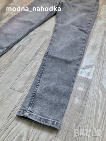 Сиви дамски дънки Bershka, размер 40, снимка 3 - Дънки - 34937776