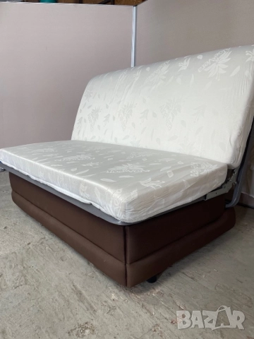 Прав разтегателен диван с опция сън в много добро състояние , снимка 4 - Дивани и мека мебел - 51838523