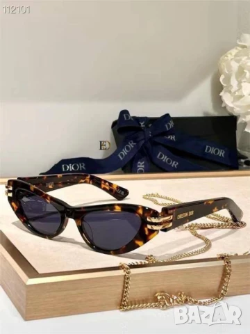 очила с калъф christian dior versace , снимка 2 - Слънчеви и диоптрични очила - 50580289