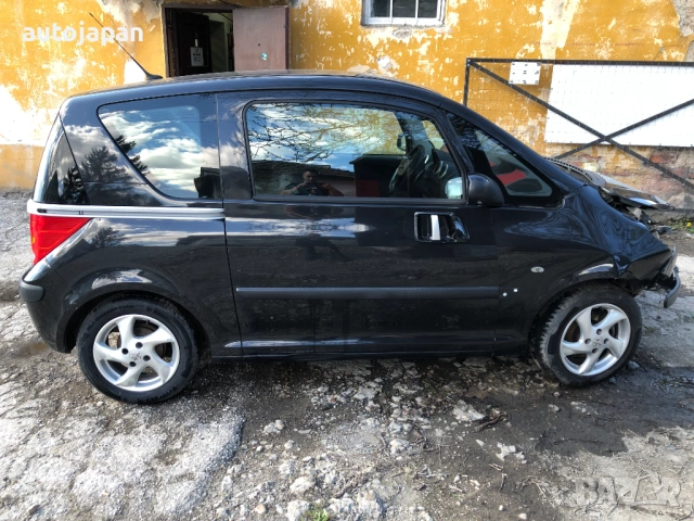 На части Peugeot 1007 1.4i Бензин 2006g KFV 54KW 73КС, снимка 8 - Автомобили и джипове - 54218007