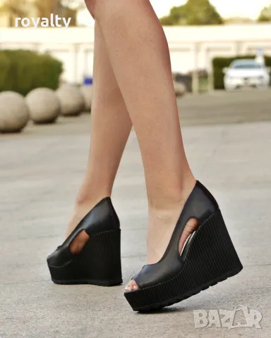 Обувки на платформа - черна кожа с черно ходило