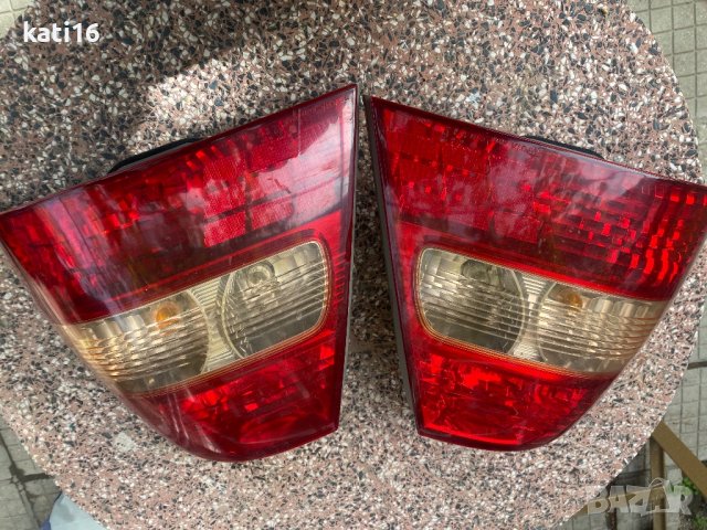 Кола на части toyota corolla 2004 година сив седан, снимка 5 - Части - 38880603