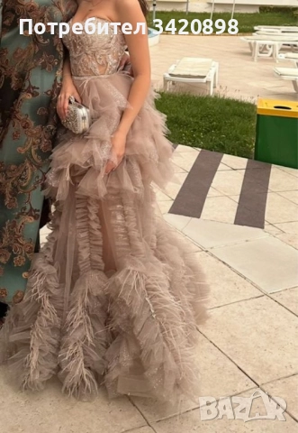 Абитуриентска рокля