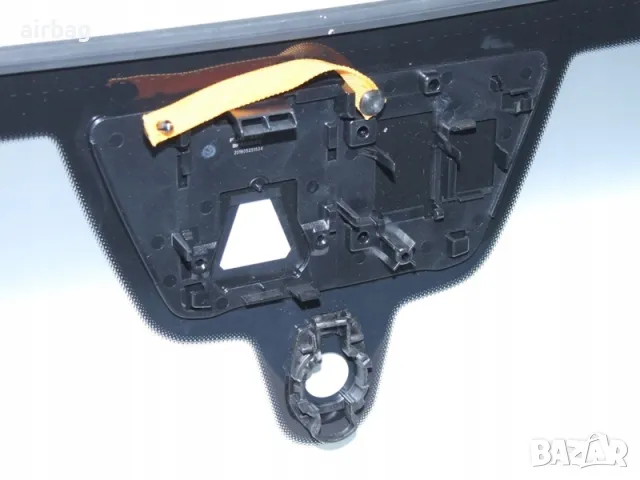 Предното стъкло на Porsche Panamera 971 2016 - 2023 година, снимка 3 - Части - 48744460