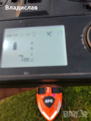  Лодка за Захранка Flytec V802 PRO  12000mAh – 4 Контейнера, 3 кг Товар, GPS Памет 160 Точки, снимка 8 - Стръв и захранки - 55885240