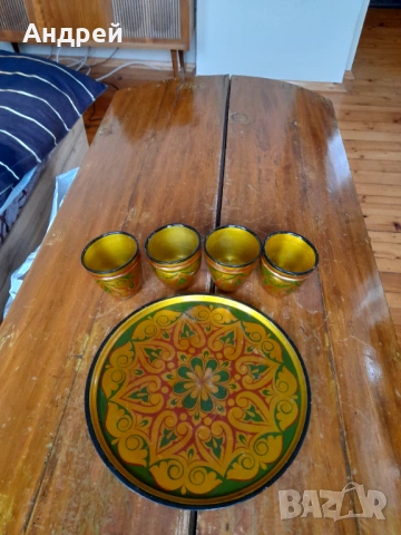 Стар дървен поднос с чаши,хохлома, снимка 2 - Други ценни предмети - 53144757