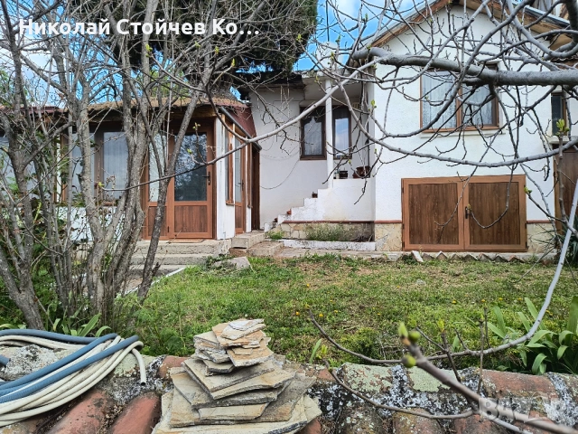 Продава, снимка 2 - Къщи - 54236616