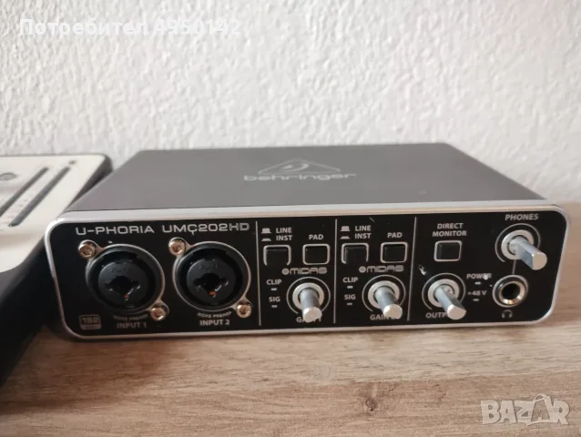 Focusrite Liquid Mix и Behringer FCA202 UMC202HD, снимка 3 - Ресийвъри, усилватели, смесителни пултове - 56087484
