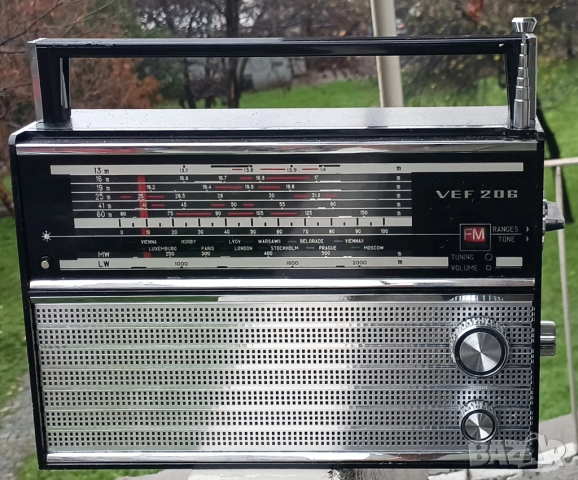 85 🎶 VEF-206 – Ретро радио със съвременно звучене 🎶, снимка 2 - Антикварни и старинни предмети - 52685410