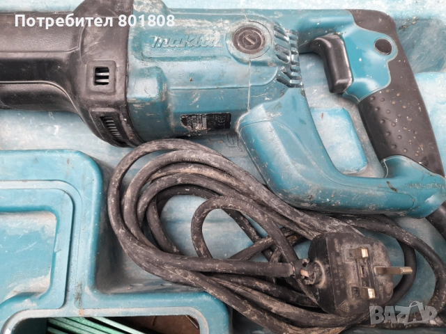 Саблен трион Makita, снимка 3 - Други инструменти - 52033220