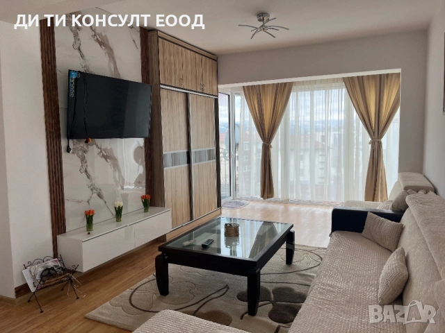 Многостаен в идеален център