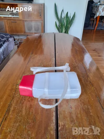 Стара пластмасова манерка #2