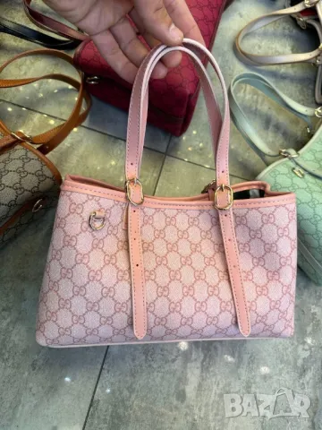чанти GUCCİ GG EMBLEM SMALL TOTE BAG
↔️ 30 cm 🌹
↕️ 18см
, снимка 2 - Чанти - 50347173